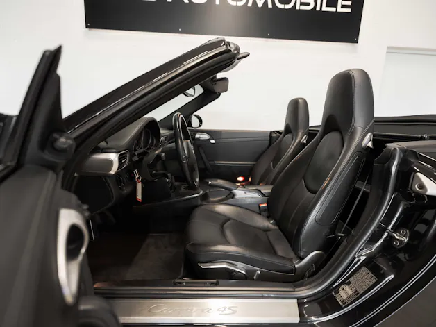 Porsche 911 Cabriolet 3.8 Carrera 4S
