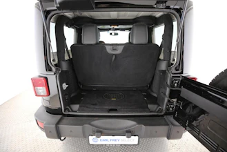 https://vehicle.imgix.net/4381967/39db670c-6274-4890-baab-0c3adcf32f81.jpg