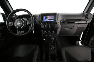 https://vehicle.imgix.net/4381967/5b2d1c07-eb4e-45a8-804c-0bff8f6976f1.jpg