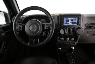 https://vehicle.imgix.net/4381967/c7d25777-f1e4-49aa-8769-4998076c7f17.jpg