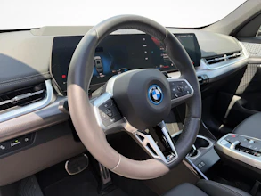 https://vehicle.imgix.net/4381994/08cbe2d3-12dc-4271-92fa-9098600b9f30.jpg