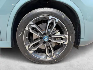 BMW X1 30e xDrive paddles M Sport