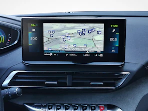 Fahrzeugbild PEUGEOT 3008 1.6 Plug-in Hybrid4 GT