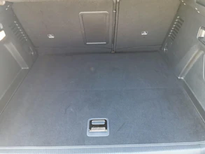 https://vehicle.imgix.net/4382039/d92fa1f8-f891-4a04-aa40-9736f67c5745.jpg