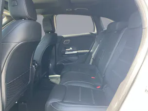 MERCEDES-BENZ GLA 250 AMG Line 4matic