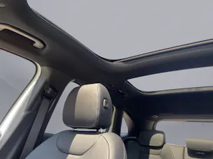 MERCEDES-BENZ GLA 250 AMG Line 4matic
