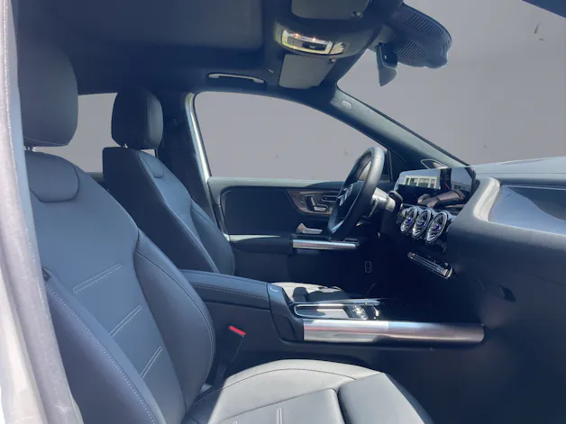 MERCEDES-BENZ GLA 250 AMG Line 4matic