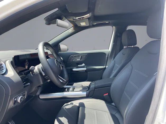 MERCEDES-BENZ GLA 250 AMG Line 4matic