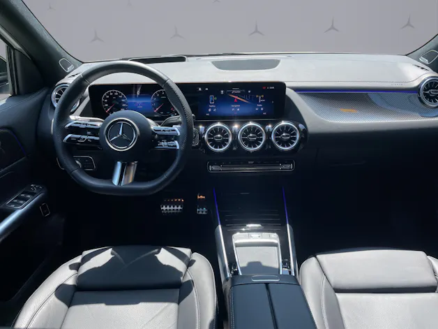 MERCEDES-BENZ GLA 250 AMG Line 4matic