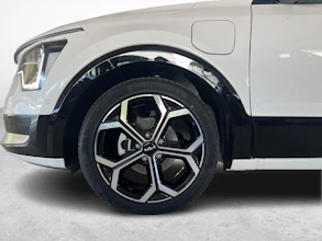 https://vehicle.imgix.net/4382138/411f3951-0b71-45e3-8372-2d48dcad53af.jpg