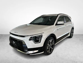 https://vehicle.imgix.net/4382138/fab054e4-975a-4cfd-9fda-6206b5f9015a.jpg