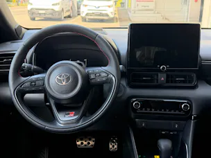 Toyota Yaris 1.5 VVT-i HSD GR Sport