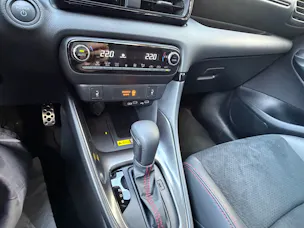 Toyota Yaris 1.5 VVT-i HSD GR Sport