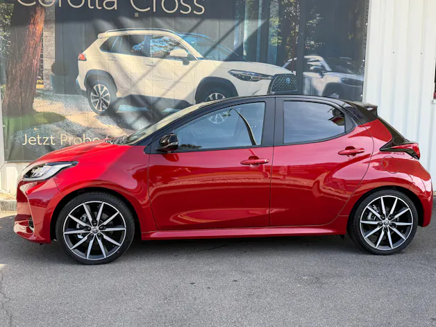 Toyota Yaris 1.5 VVT-i HSD GR Sport