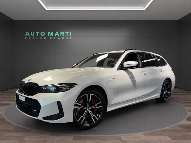 BMW 330e xDrive Touring M Sport