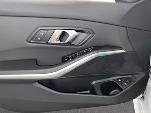 BMW 330e xDrive Touring M Sport