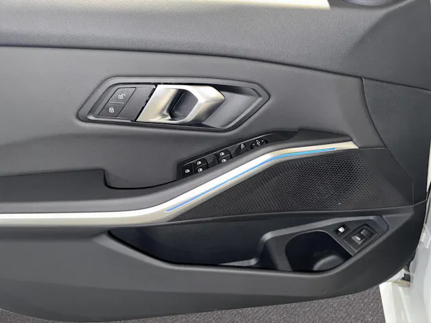 BMW 330e xDrive Touring M Sport