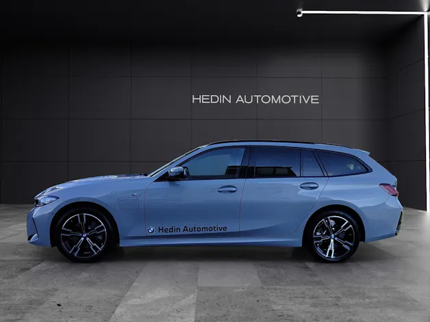 BMW 330e xDrive SAG Touring