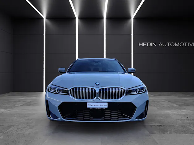 BMW 330e xDrive SAG Touring