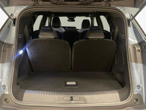 Fahrzeugbild PEUGEOT 5008 e-Allure Premium AWD