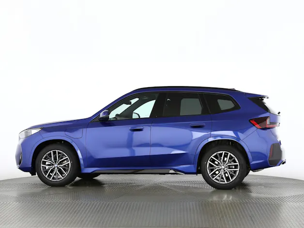 BMW X1 30e xDrive paddles