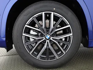 BMW X1 30e xDrive paddles