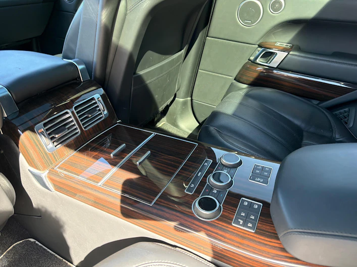 Fahrzeugbild LAND ROVER RANGE ROVER