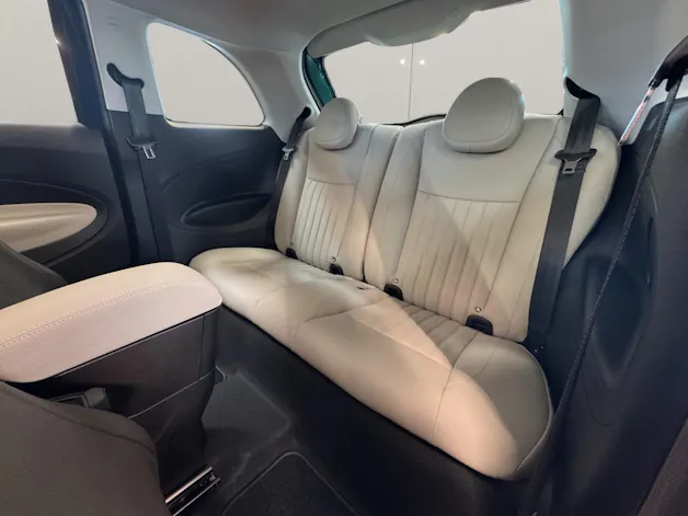 Fiat 500 La Prima