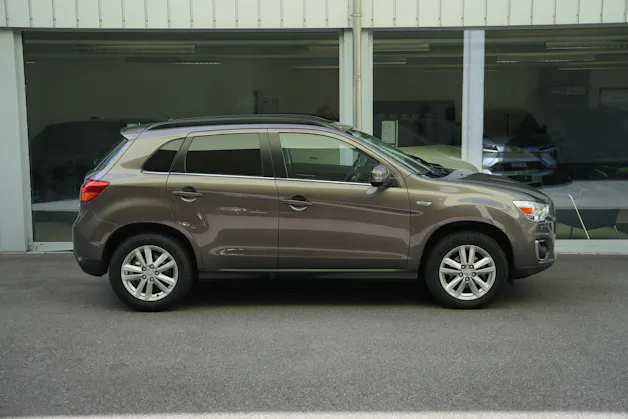 Mitsubishi ASX 2.2 DID Navigator 4x4
