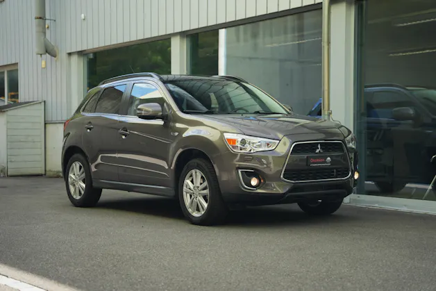Mitsubishi ASX 2.2 DID Navigator 4x4