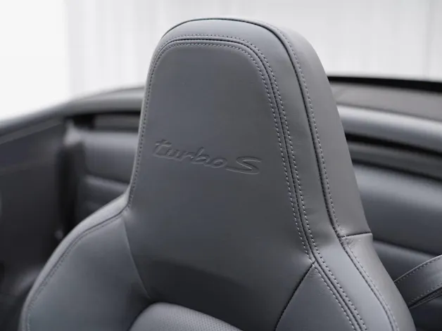 Porsche 911 Turbo S Cabriolet