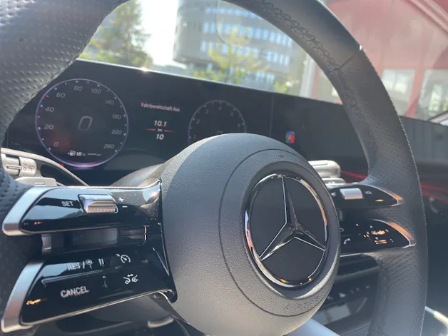 MERCEDES-BENZ CLA 220 4-Matic Shooting Brake
