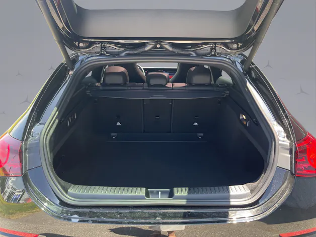 MERCEDES-BENZ CLA 220 4-Matic Shooting Brake