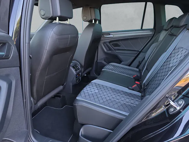 VW Tiguan R-Line 2.0 TDI SCR  DSG (CH)