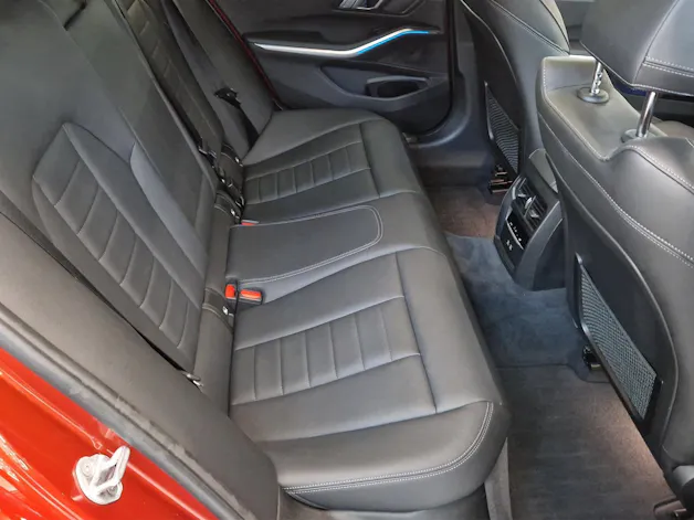BMW 330e xDrive M Sport