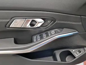 BMW 330e xDrive M Sport