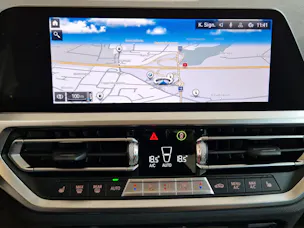 BMW 330e xDrive M Sport