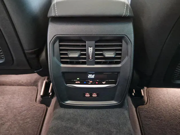 BMW 330e xDrive M Sport