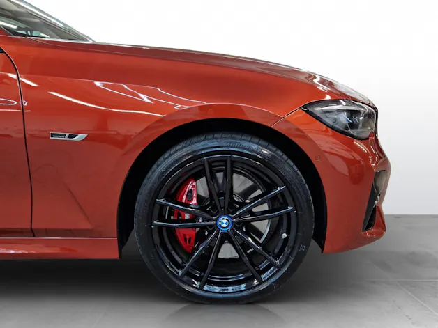 BMW 330e xDrive M Sport