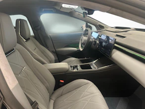 https://vehicle.imgix.net/4382341/6a705d6b-a8cb-4952-b6d1-92066b1a43ac.jpg