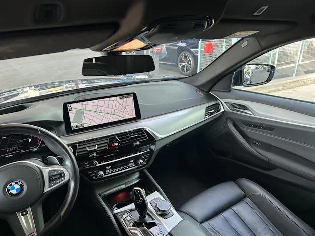 BMW 530i xDrive SAG Touring