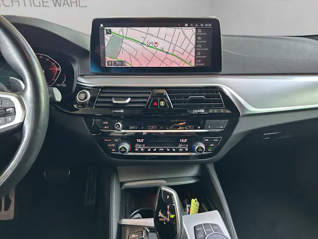 BMW 530i xDrive SAG Touring