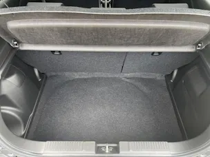 Suzuki Swift 1.2 Sakura Top Hybrid
