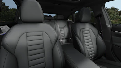 https://vehicle.imgix.net/4382407/d1355ccd-8b07-49b5-8369-decbb0b38ce1.jpg