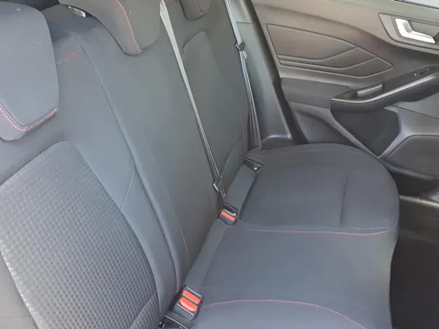 Ford Focus Station Wagon 1.0i EcoB Hybrid 155 ST-Line