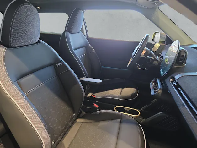 Mini Cooper SE J01 (CH)