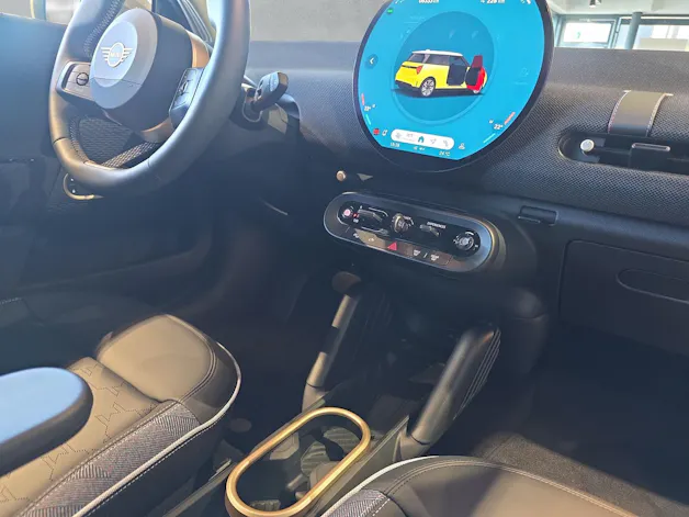 Mini Cooper SE J01 (CH)