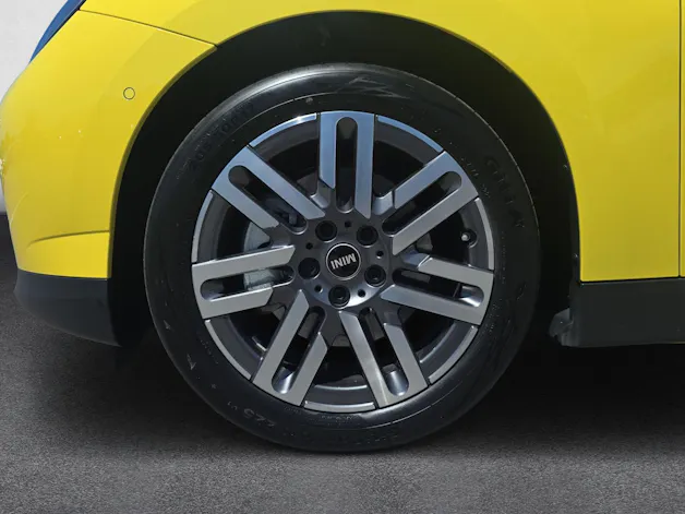 Mini Cooper SE J01 (CH)