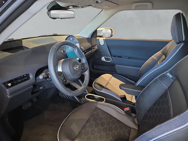 Mini Cooper SE J01 (CH)
