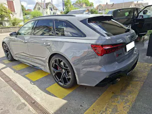 Audi RS6 Avant 4.0 V8 TFSI performance quattro T-Tronic